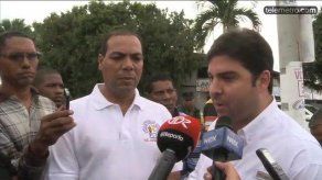 Ministro Ford  llegó al sector de La Gallinaza tras inundaciones