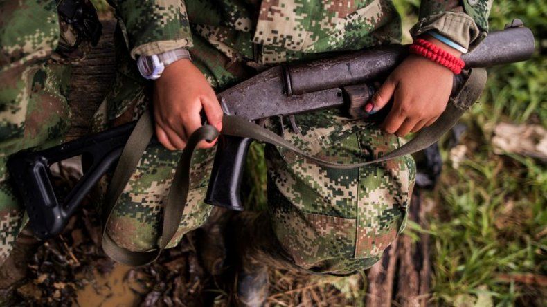Padres de menor secuestrada por ELN van a campamento guerrillero a buscarla