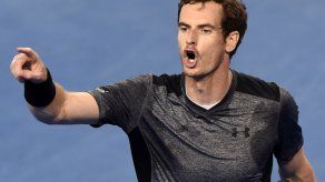 Murray vence a la última promesa australiana y avanza a cuartos de final