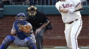 Filis toma ventaja de 2-0 sobre Dodgers