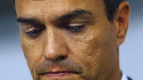 Socialistas españoles deciden su futuro ante crisis interna