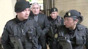 Expresidente guatemalteco Pérez enfrentará juicio por corrupción