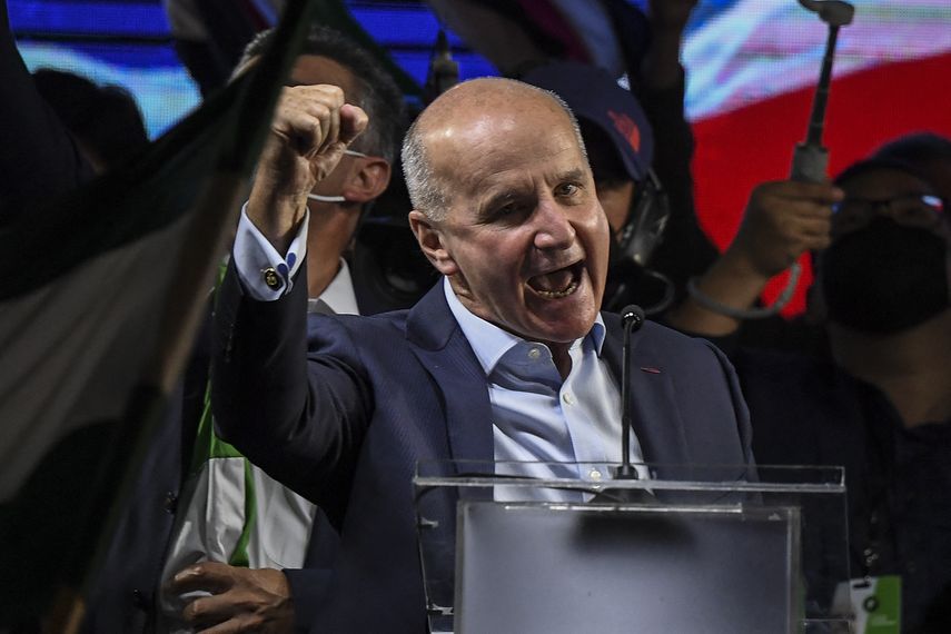 El expresidente de centroizquierda José María Figueres﻿.