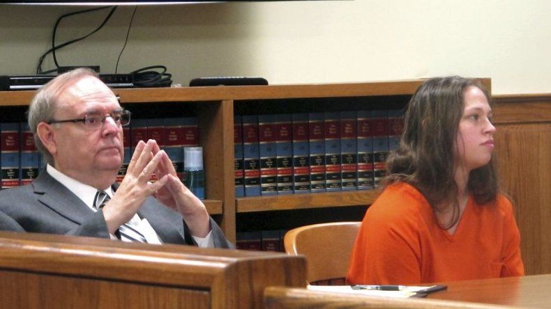 EEUU: Madre confiesa haber asfixiado a sus 3 hijos
