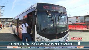 Conductor de taxi agredió a un operador de Metro Bus con un arma punzocortante