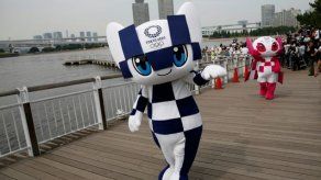 Tokio bautiza a las futuristas mascotas de los Juegos Olímpicos 2020