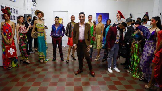 La exhibición Panamá, ciudad entrañable, contará con 41 artistas que exhiben al público sus trabajos realizados con variadas técnicas, estilos y formatos.