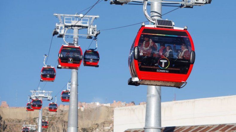 La Paz estrena moderno teleférico