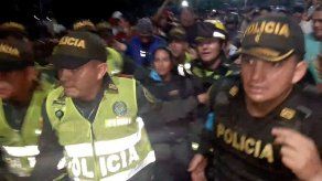 Un centenar de uniformados venezolanos desertaron y cruzaron a Colombia