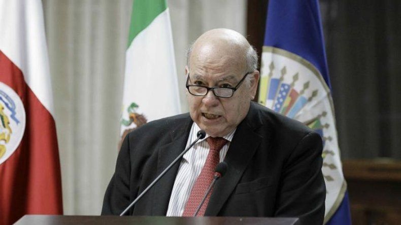 Insulza llega a La Habana para la Cumbre de la Celac en una histórica visita a Cuba