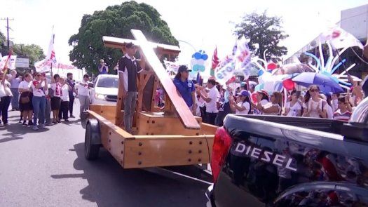 Cruz Peregrina e Icono de la Virgen recorren el distrito de La Chorrera
