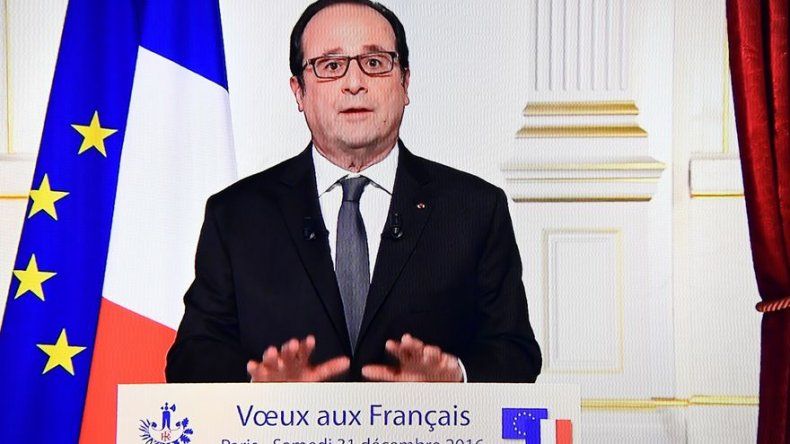 Hollande: estamos convencidos que la pista es de índole terrorista