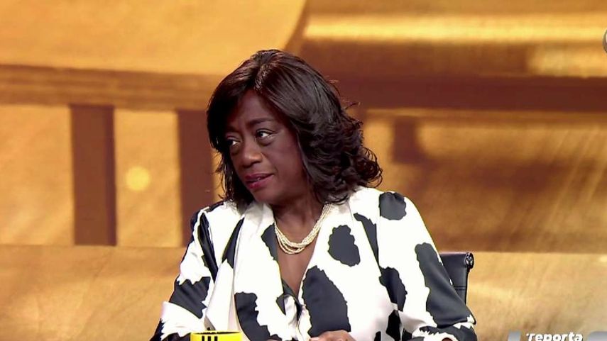 Ministra de Educación Lucy Molinar.