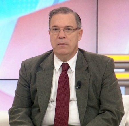 Si declinación de Ferrufino no fue por salud, CD quita y pone candidatos