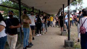 En el circuito 8-7 y 8-8 de la provincia de Panamá las filas en el tercer día de barrios siguen siendo extensas desde tempranas horas del día.