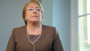 Avión que trasladaría a Bachelet sufre desperfecto