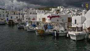 El auge del turismo desata fiebre inmobiliaria en la isla griega de Paros