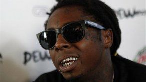 Remix con letras vulgares de Lil Wayne molestan a Stevie Wonder
